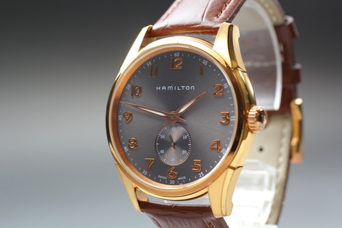 Neuf montre quartz pour - à,