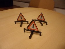3 x Triangles Mobiles noires