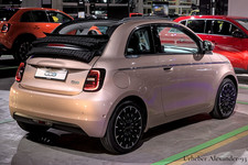 Fiat 500E Véritable Attelage