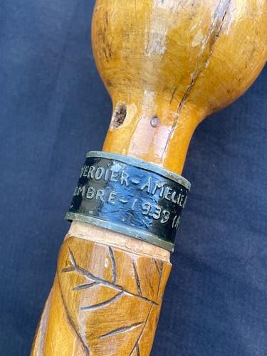Canne ancienne ww2 scultee - ancienne,