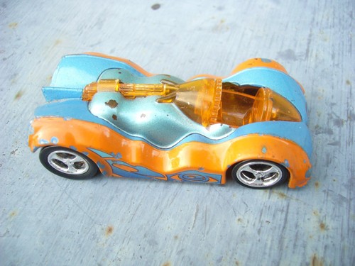 Jouet miniature voiture