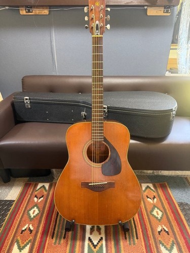 Guitare acoustique vintage