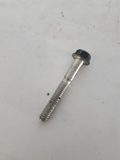 vis de culasse de moteur