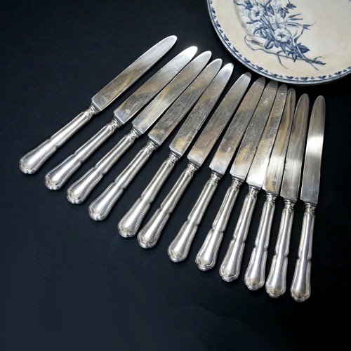 Grands couteaux table - grands,