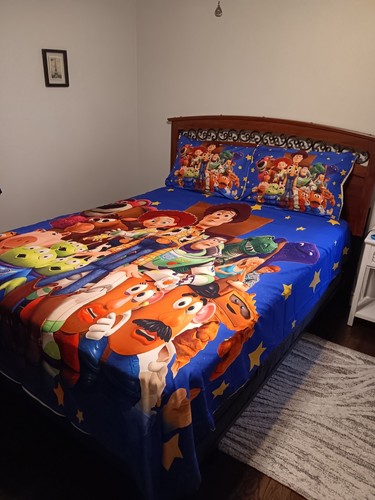 Full queen size toy story - toy,