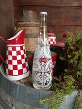 Bouteille EVIAN sérigraphiée dentelle Christian LACROIX -2008- PLEINE et SCELLEE