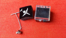 Pin's AVION AIRLINE JET argent