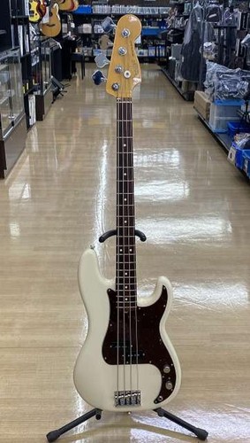 Guitare basse électrique
