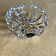 Joli Cendrier en cristal De  Saint-Louis