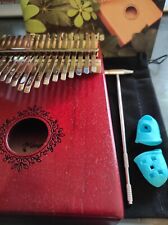 Piano à pouces Kalimba 17 touches acier et corps en bois  Comme neuf  Joli son