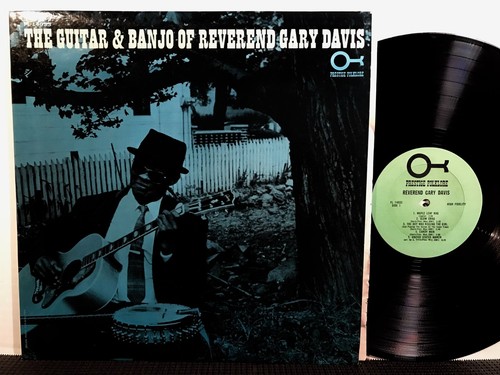 The guitare banjo de - &,