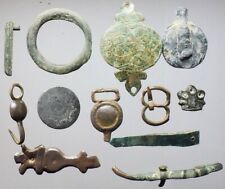 Joli lot d’objets médiévaux / royaux à classer