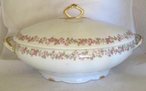 Belle soupière ancienne