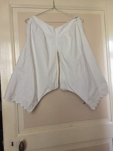 Culotte fendue grand - de, mère