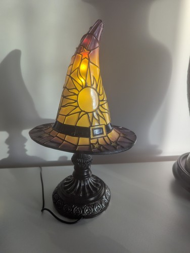 Lampe halloween chapeau