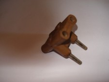 ancienne prise Multiple