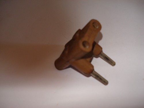 Ancienne prise multiple - ancienne,