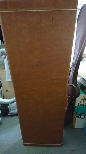 Guitare basse électrique