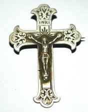 jolie broche croix