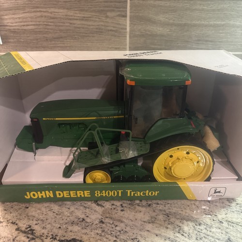 John deere 8400t - john,