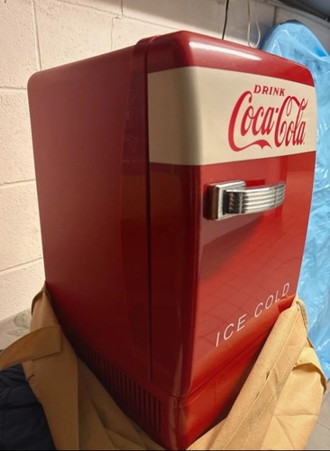 Mini fridge refrigerator - fridge,