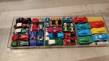 LOT DE 27 VEHICULES JOUETS