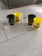 Très rares 6  shooters whisky JACK DANIEL'S en plastique dur 