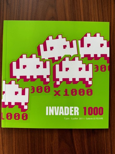 Space invader 1000 book - space,