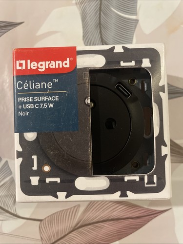 Prise avec usb - prise,