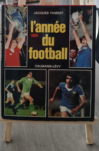 Livre année football - l'année,