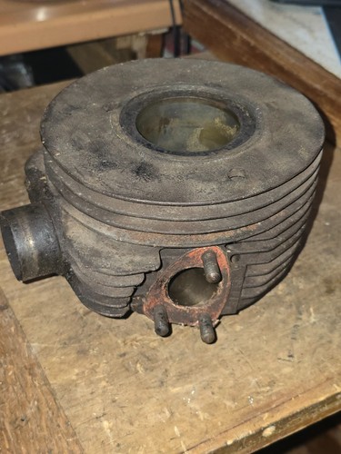 Cylindre vespa acma des annees - des,