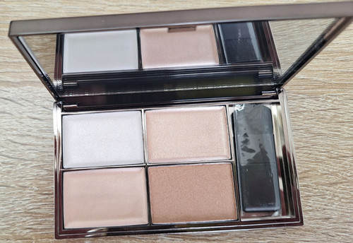 Sleek makeup highlighting - sleek,