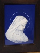 - JOLI CADRE PLAQUE PORCELAINE D'ART MARCEL CHAUFRIASSE LIMOGES STE VIERGE  D