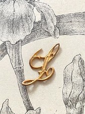 Joli Monogramme en métal