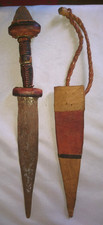 ANCIEN COUTEAU ART AFRICAIN du GABON 1950-1970 en acier et cuir tressé