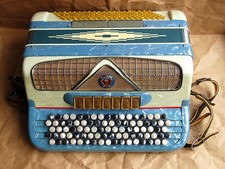 Accordéon Orfeo d'occasion. Bal musette (Weltmeister HOHNER Soprani) 