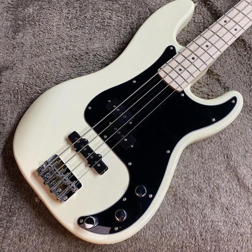 Squier fender affinity - by,