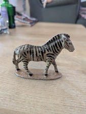 QUIRALU  ZOO OU CIRQUE  ZEBRE