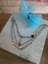 Superbe collier  3rangs chaine avec breloques , étoile,pierres  "Thierry Mugler"