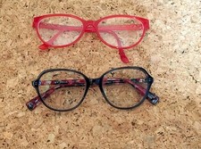 2 MONTURES DE LUNETTES enfant ou adulte  NEUVES