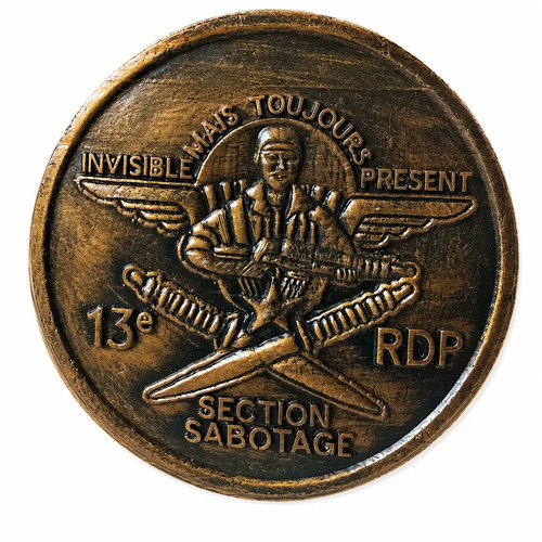 Bas relief patiné - , bronze