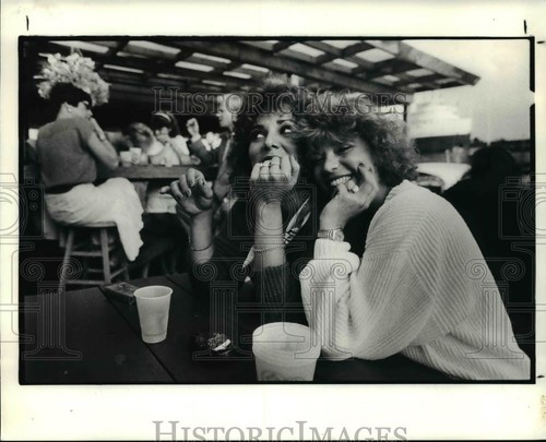 1985 press photo mary - 1985, ann