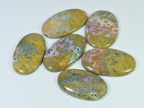 242cts lot 6 - 242cts., de