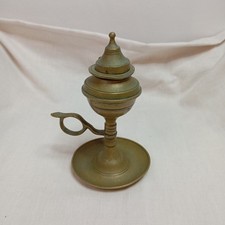 Ancienne lampe à huile en laiton avec couvercle – Style vintage traditionnel