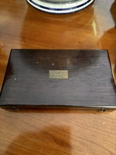 Boîte à compas vintage