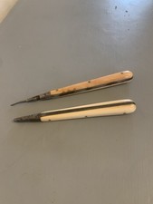 2 Instruments de dentiste anciens