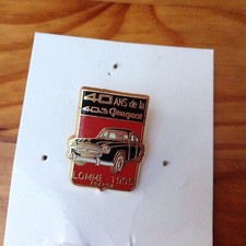 Peugeot 403 badge lapel pin