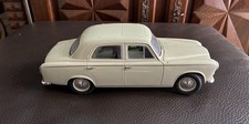jouet voiture peugeot 403 francaise vintage collection marque solido 1/18