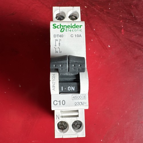 Schneider electric disjoncteur - schneider,
