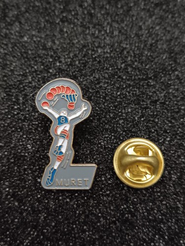 Pin pins - pins,
